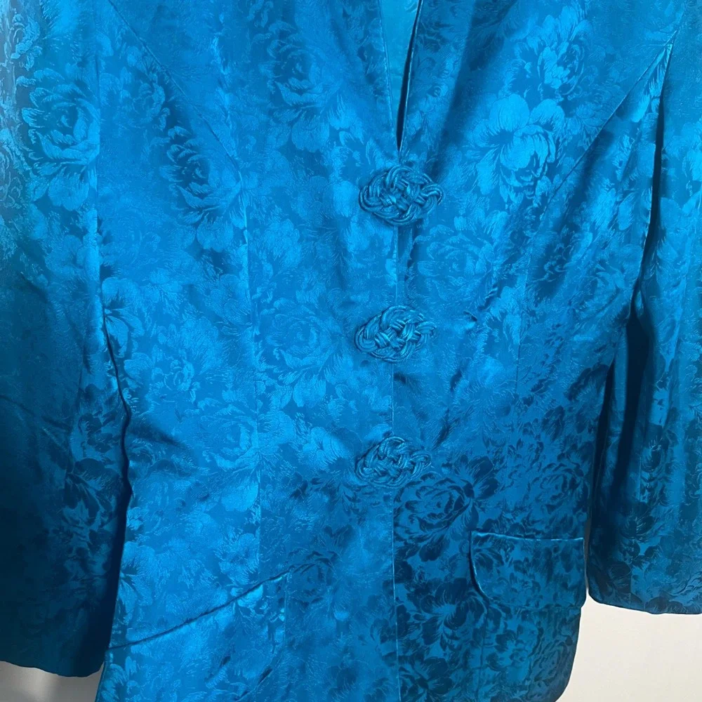 Maggy London Vintage 100% Silk Blazer Top Blouse Womens Size 6 Teall Embroidered